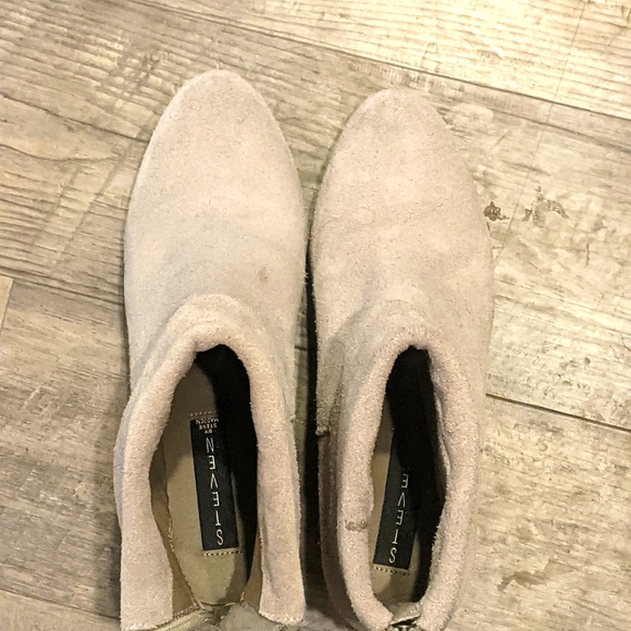 Steve Madden Booties - Picture 3 of 7